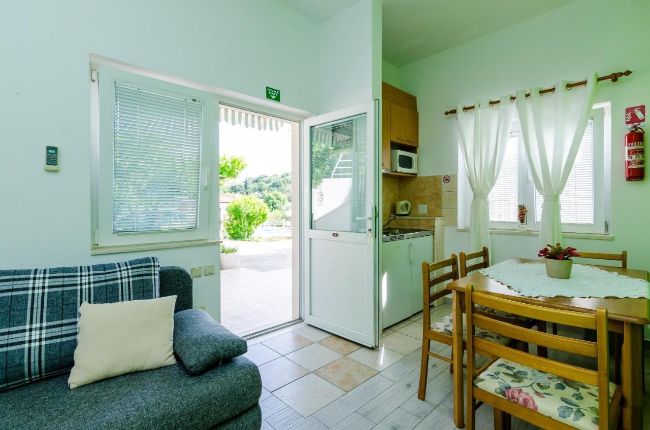 Mali Paradiso Apartment *